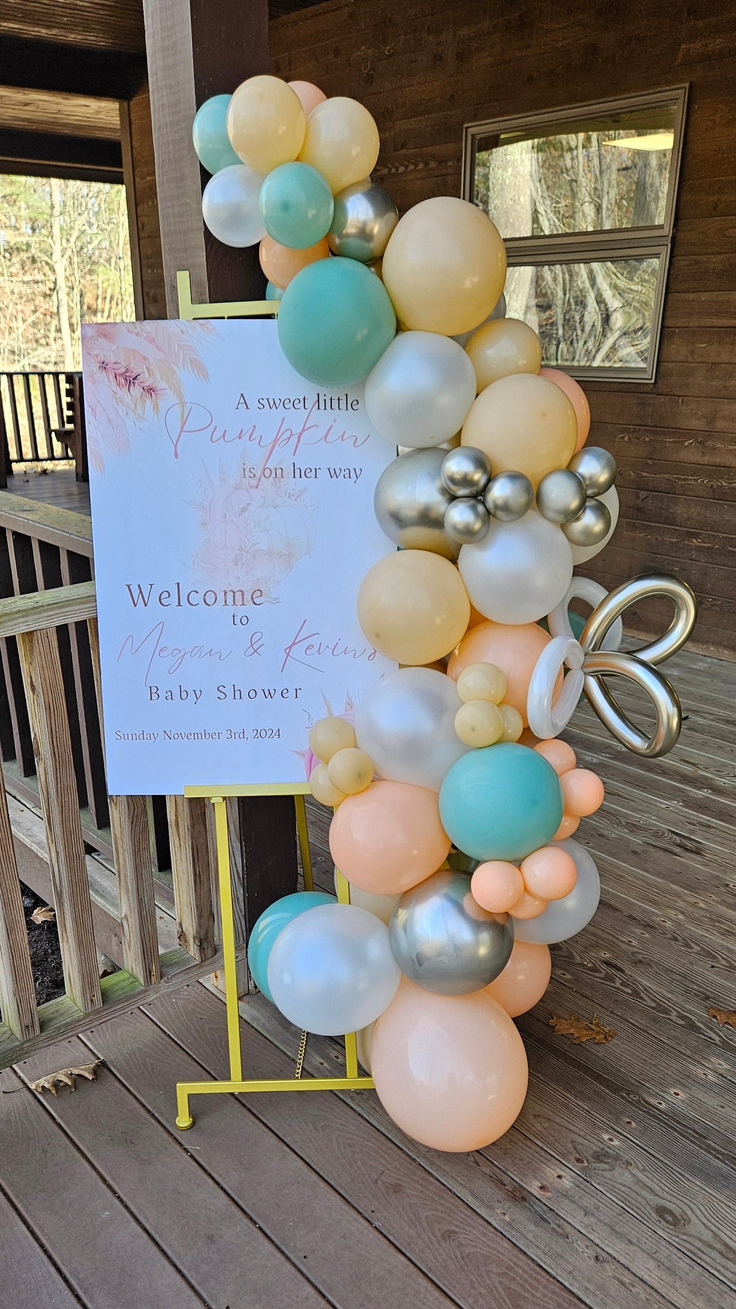 Special Order Welcome Sign with Balloons