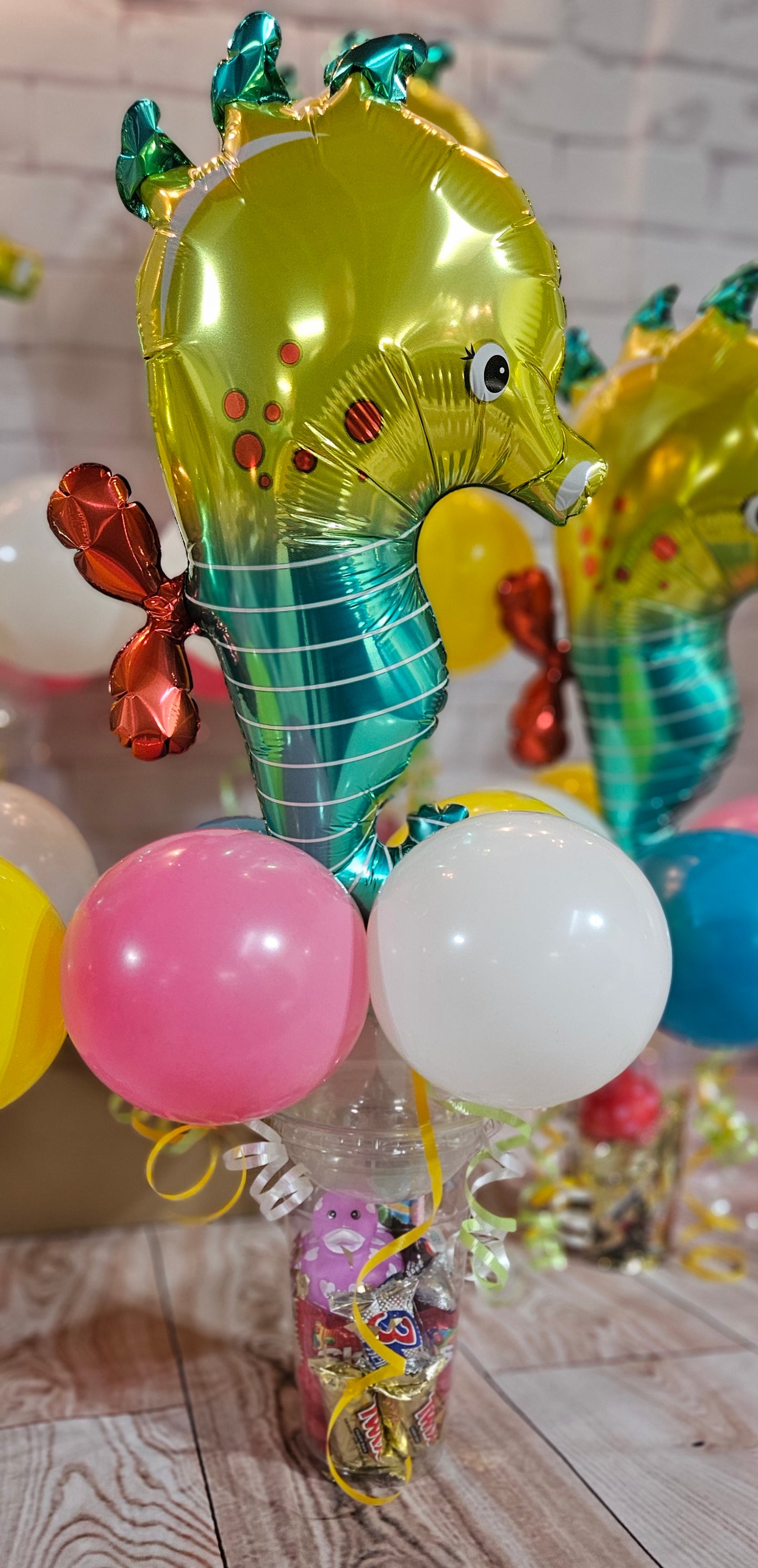 Candy/Gift Cups w/Balloon