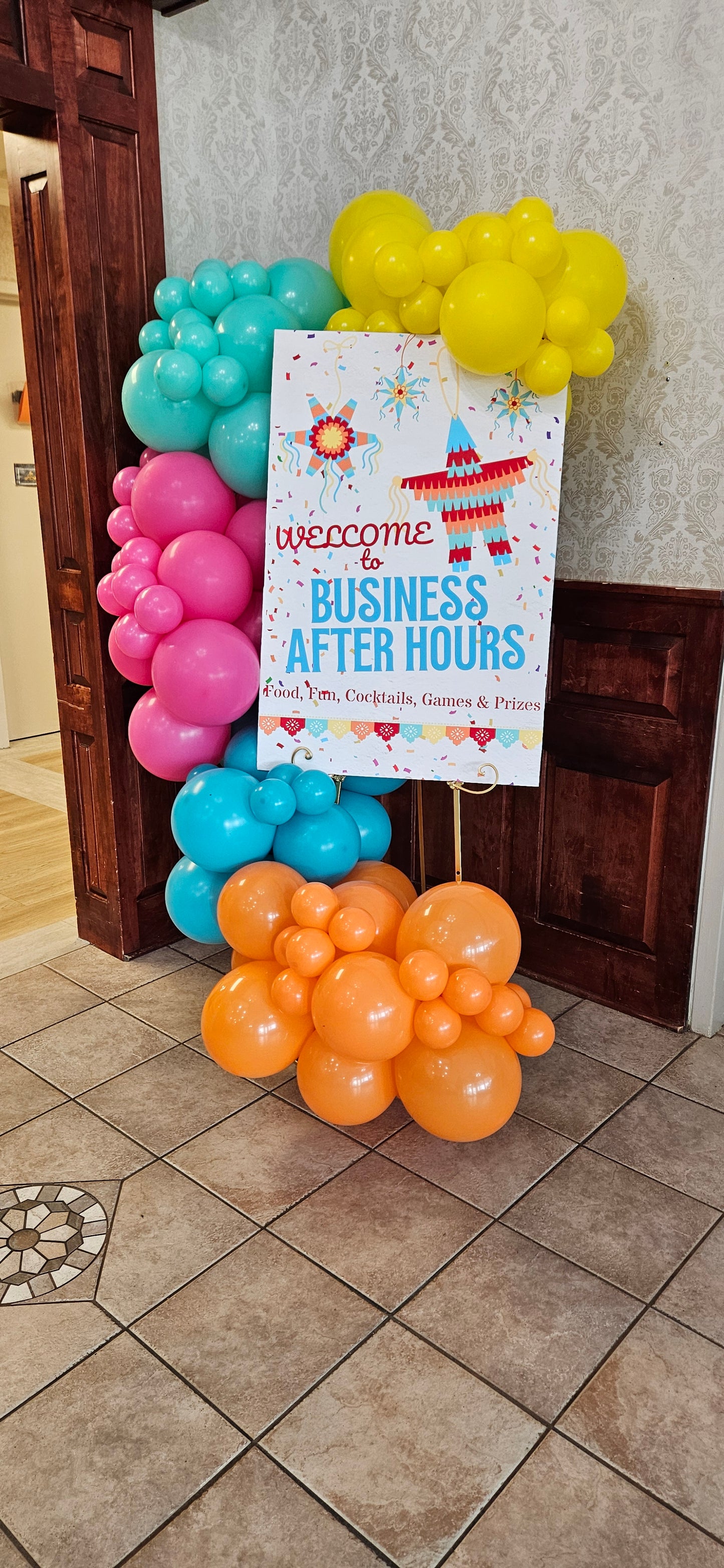 Special Order Welcome Sign with Balloons