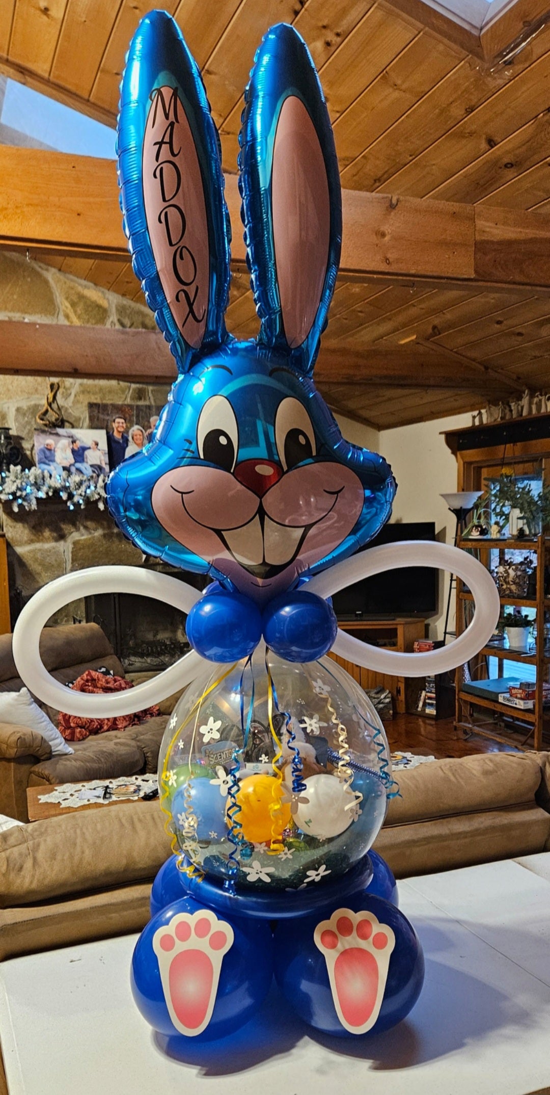 Easter balloon gift with plush and candy Eastern CT