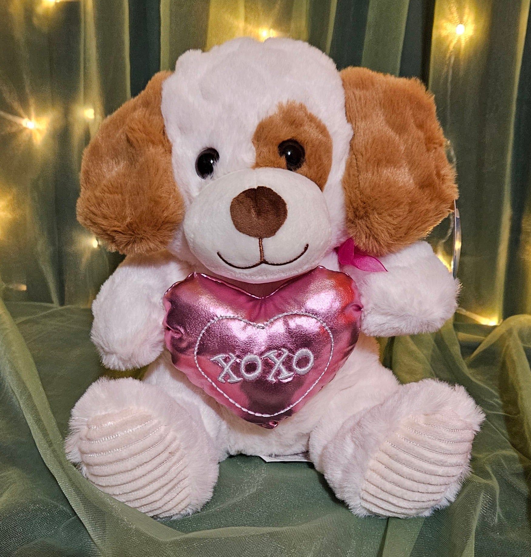 vday-dog-pinkxoballoon.jpg